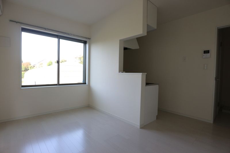 居室・リビング　こちらの居間で趣味の時間をお楽しみください