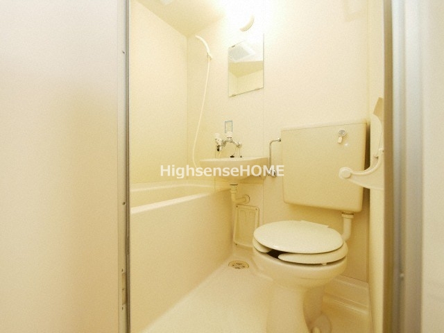 バス・シャワールーム　落ち着いた空間のお風呂です