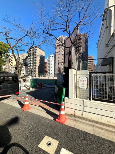 中学校　台東区立柏葉中学校（中学校）まで402m