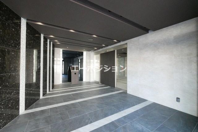 ロビー　MELDIA CREST TAPP NAMBA-WEST