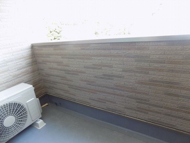 バルコニー　同一施工会社同一仕様写真