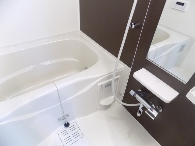 バス・シャワールーム　同一施工会社同一仕様写真