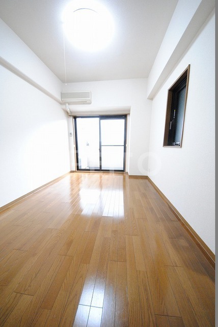 居室・リビング　写真は２０１号室