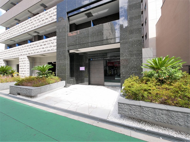 エントランス　毎日通るエントランスはこのようになっています