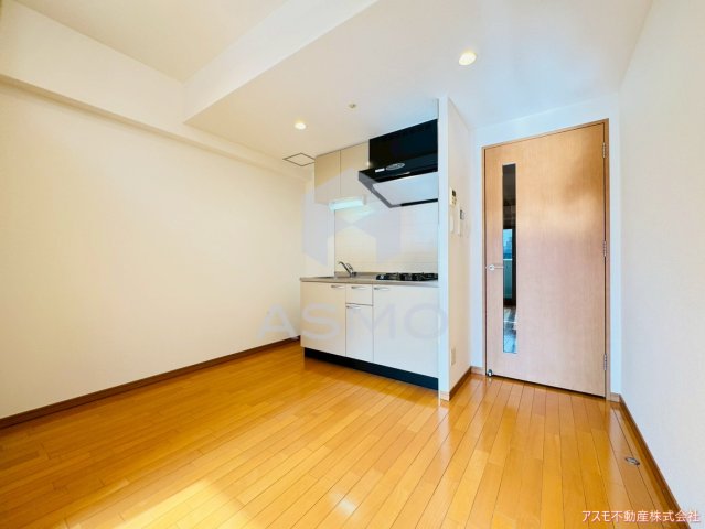 居室・リビング　同マンション、別部屋参考写真