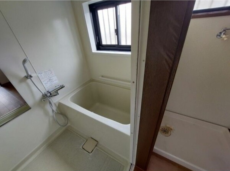 バス・シャワールーム　図面と現状に相違がある場合には現状を優先