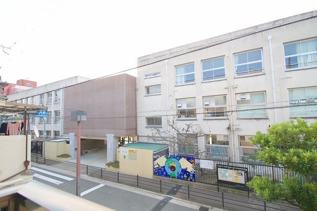 小学校　大阪市立生江小学校（小学校）まで319m