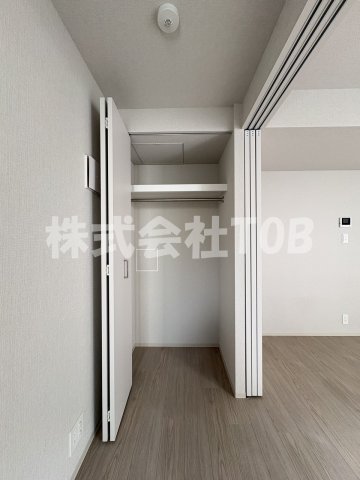 収納　洋室2.2帖　収納