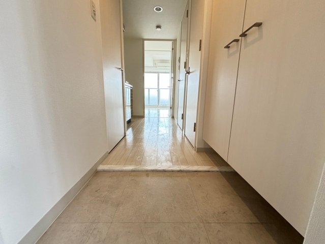 玄関　詳細は、RISUMO江坂本店→06-6155-7137まで♪