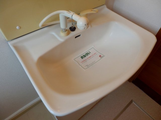 洗面設備　使いやすい洗面所です