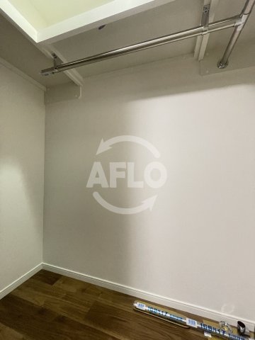 収納　ノルデンタワー南森町アドバンス　ウォークインクローゼット