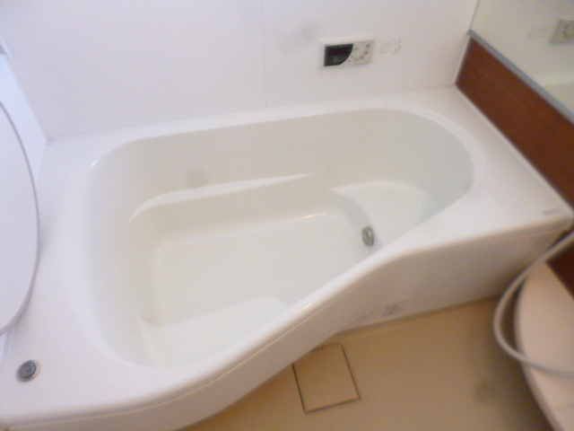 バス・シャワールーム　オシャレなバスです。