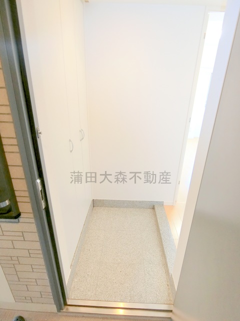 バルコニー　玄関