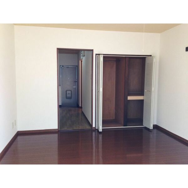 収納　掲載写真は空室の別部屋を掲載しております。実際のお部屋と仕様