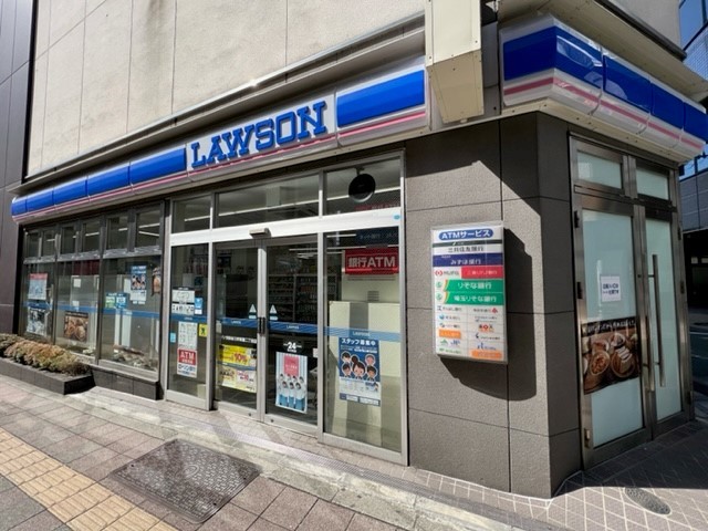 コンビニ　ローソン世田谷三軒茶屋二丁目店（コンビニ）まで1m