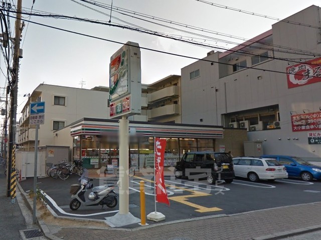 コンビニ　セブンイレブン　阪急塚口駅南店（コンビニ）まで221m