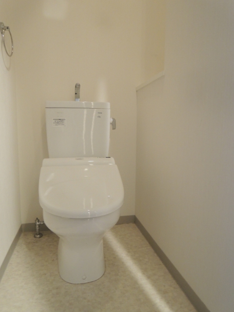 トイレ　※別部屋参考写真