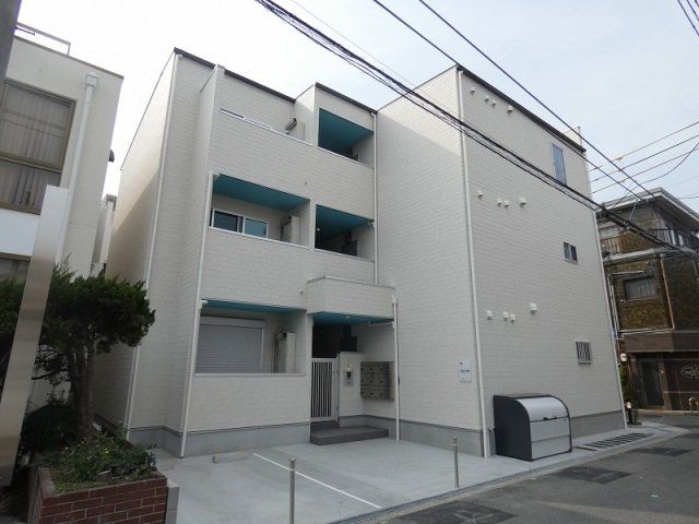 建物外観　デザイナーズ物件です