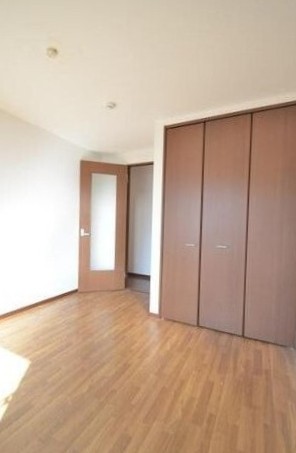 居室・リビング　別部屋参考写真となります