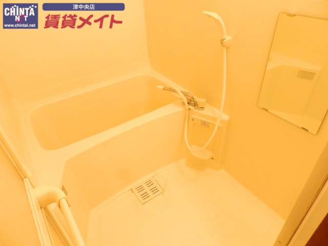 バス・シャワールーム　別部屋参考写真です
