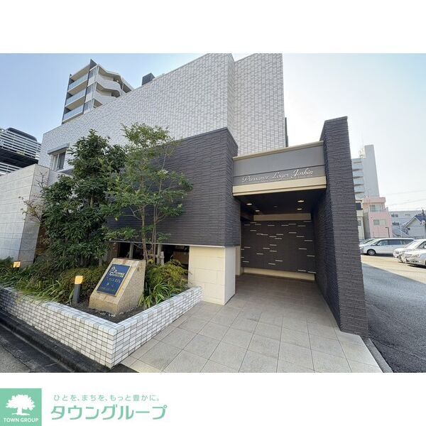 建物外観　エントランス