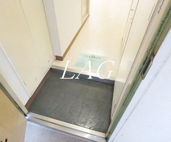 玄関　玄関です。
