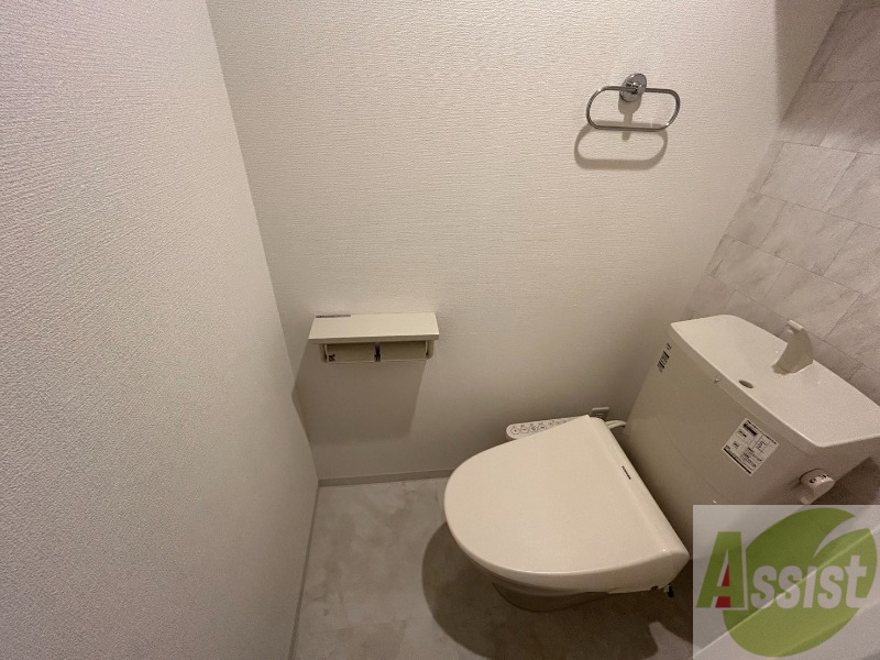 トイレ　こちらはトイレです。お手入れも楽ちんです！