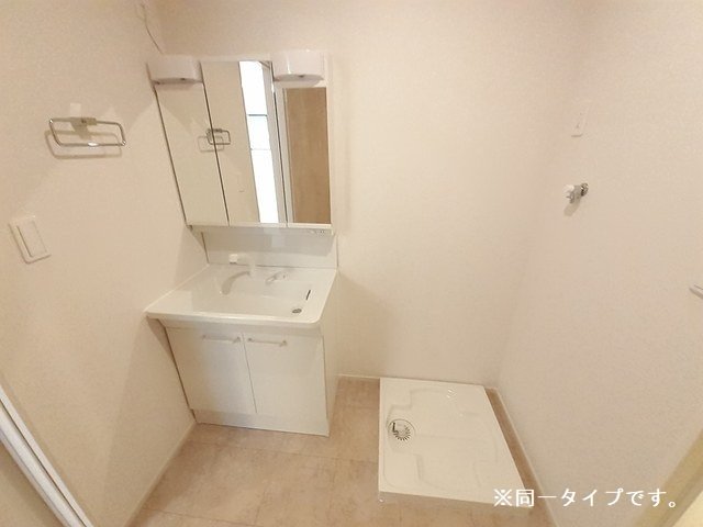 洗面設備　使いやすい洗面所です