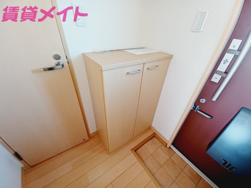 玄関　※同タイプ別部屋写真