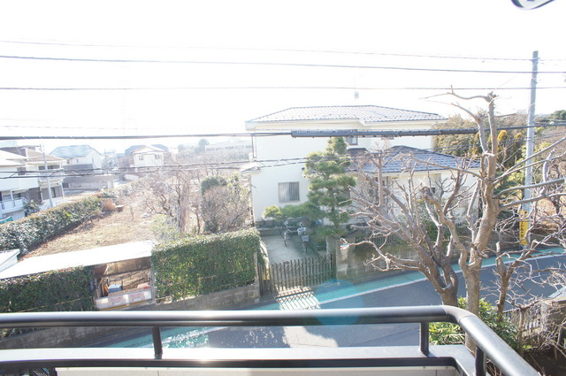 眺望　バルコニーからの眺めです！緑豊かな住環境！