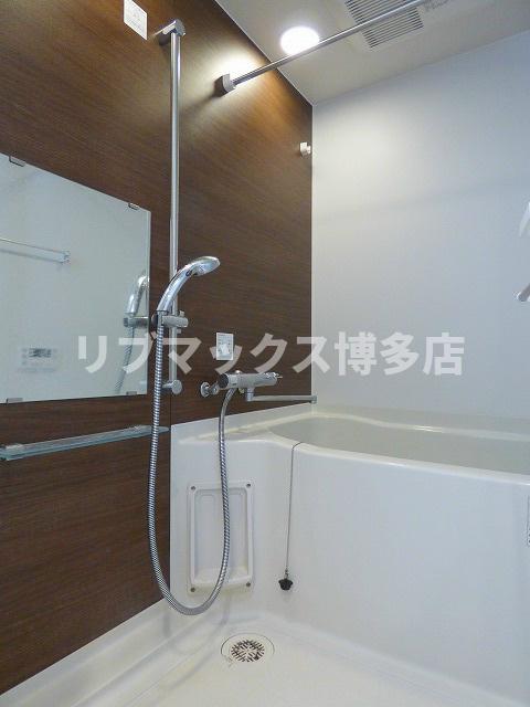 バス・シャワールーム　※写真と異なる場合は現状優先。