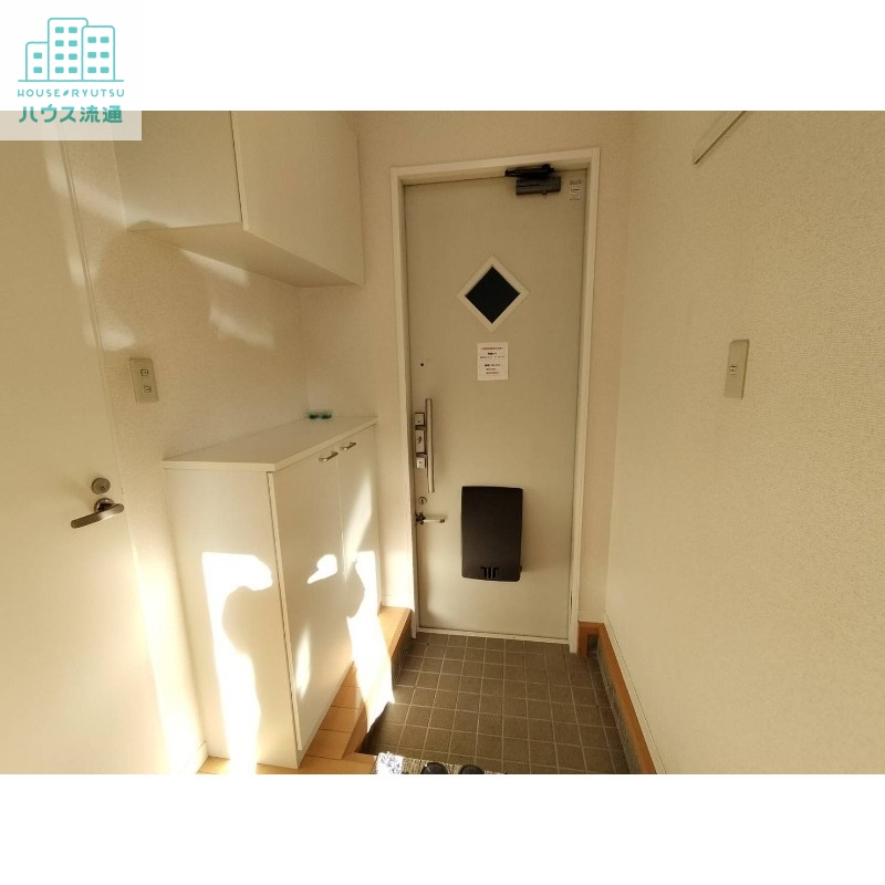 玄関　※別号室※