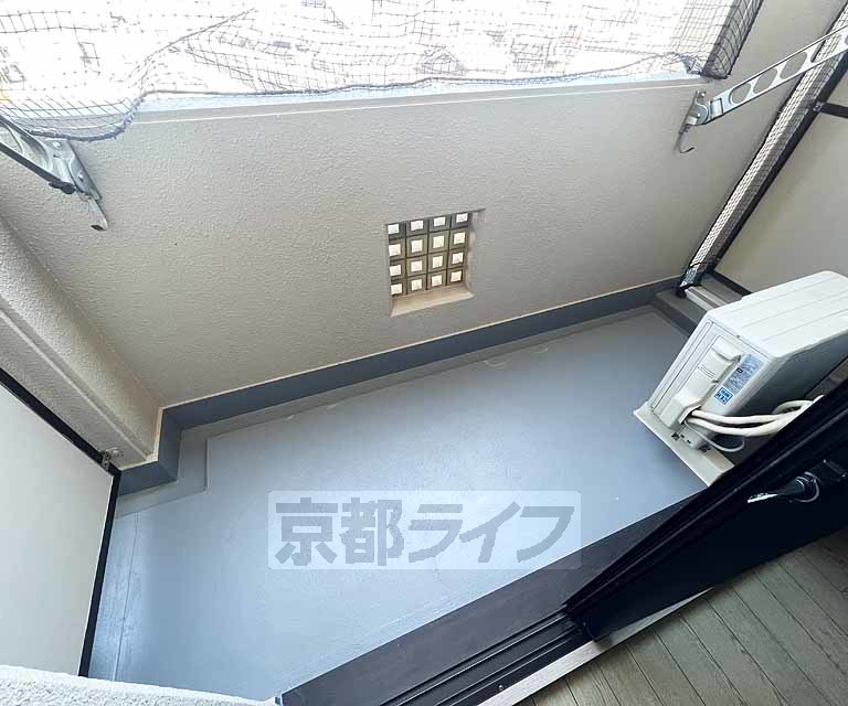 バルコニー　広めのバルコニー