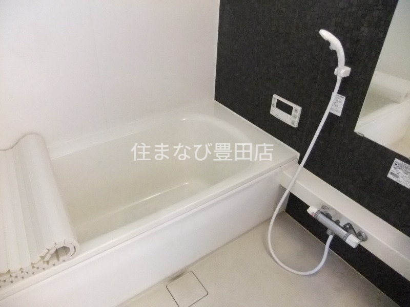 バス・シャワールーム　同型別部屋写真