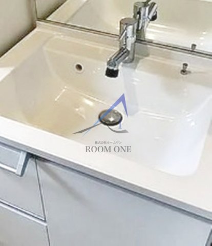 洗面設備　洗面台です。