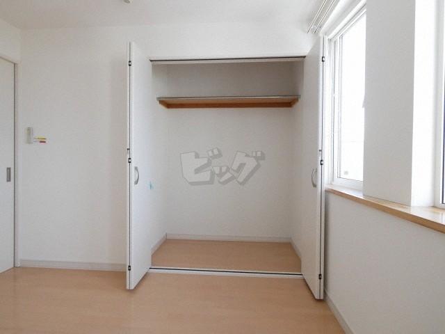 収納　衣類の収納に便利なクローゼットが付いています！