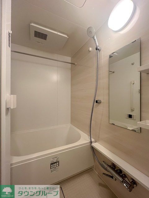 バス・シャワールーム　※写真は同タイプ住戸です。