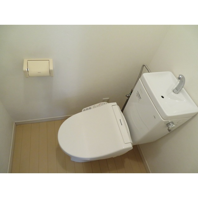 トイレ　ゆったりとした空間のトイレです
