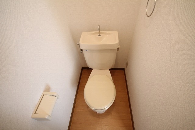 トイレ　ゆったりとした空間のトイレです