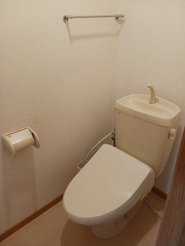トイレ　ゆったりとした空間のトイレです