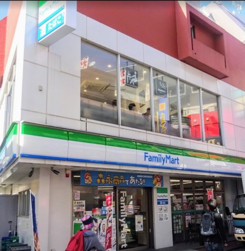 コンビニ　ファミリーマート 所沢日吉町店（コンビニ）まで336m