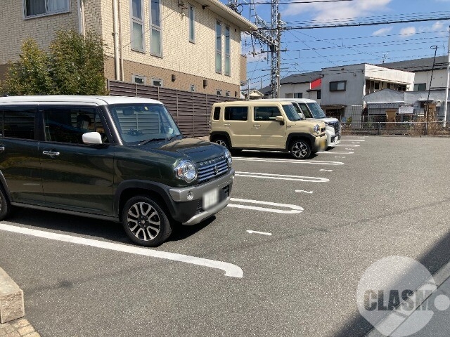 駐車場　敷地内駐車場