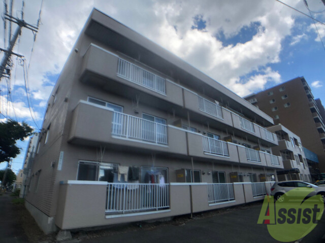 建物外観　札幌市東区北１５条東「シャトーペルリエール」