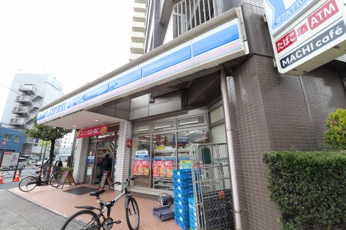 コンビニ　ローソン 東大島駅前店（コンビニ）まで1003m
