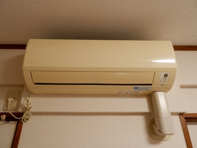 その他設備　エアコンも設置されています　※写真は反転タイプの別のお部屋に