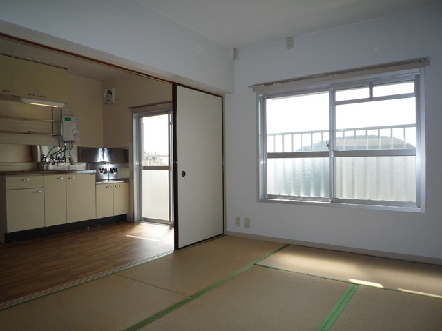 居室・リビング　※同タイプのお部屋の写真を掲載しております。
