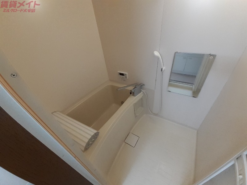 バス・シャワールーム　別部屋参考写真です