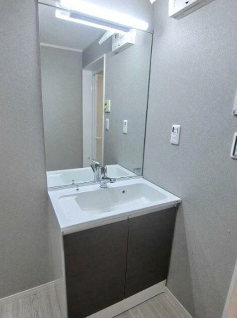 洗面設備　同仕様タイプ