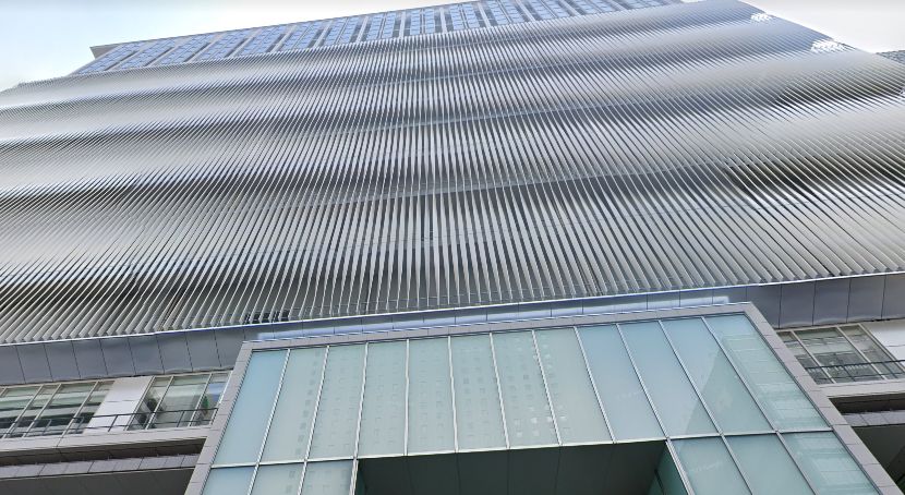 ホームセンター　HANDS(ハンズ) 心斎橋店（ホームセンター）まで655m
