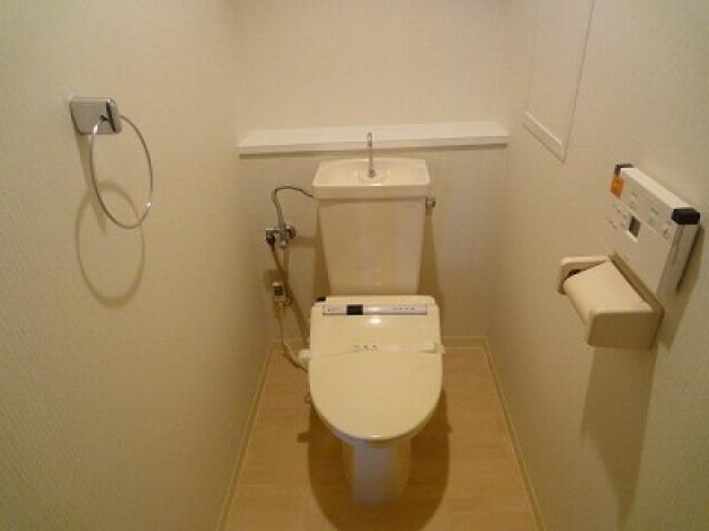 ＪＲ東海道本線 芦屋駅 徒歩6分 5階建 築38年のトイレ写真